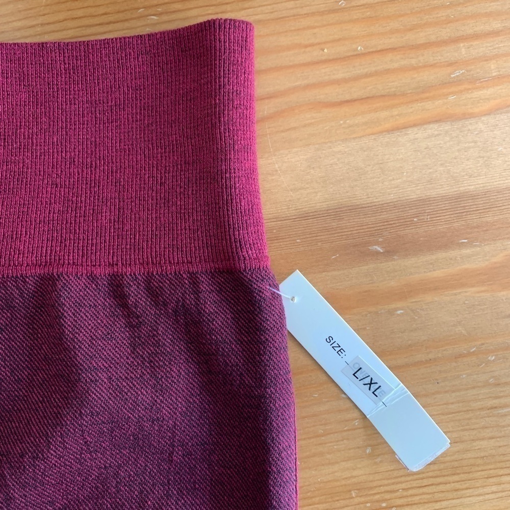 Yi Tong | Maroon Red Cotton Blend Knit Leggings - Picture 9 of 12